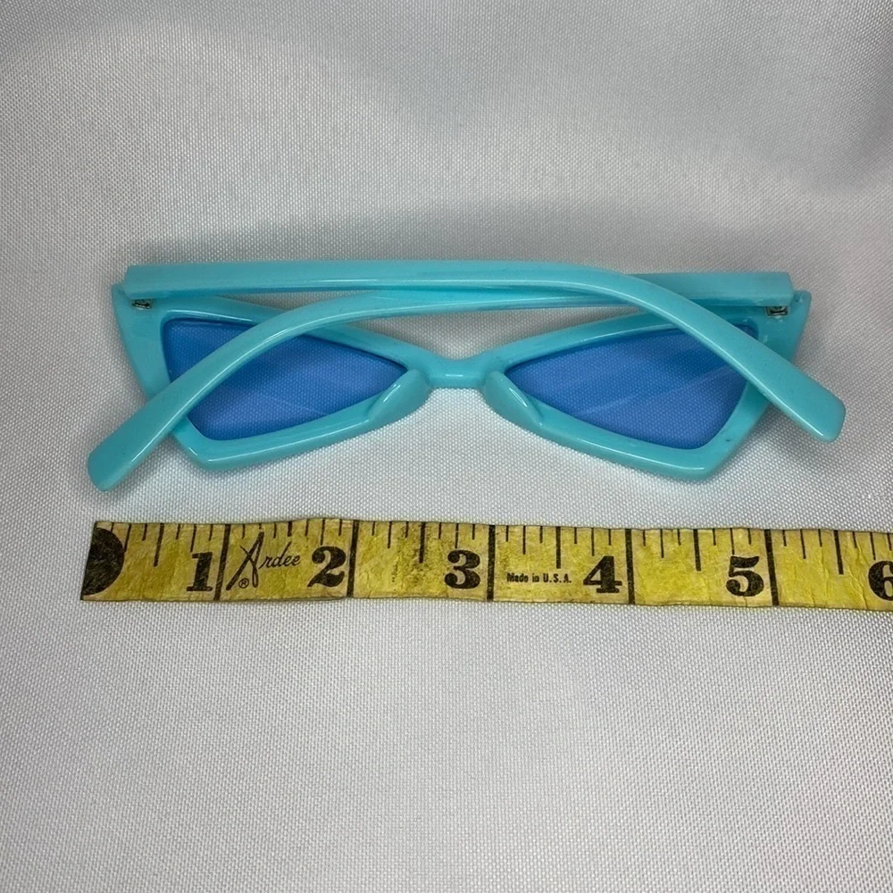 BLUE SUNGLASSES W/FREE CASE ✨✨✨ - Picture 3 of 7